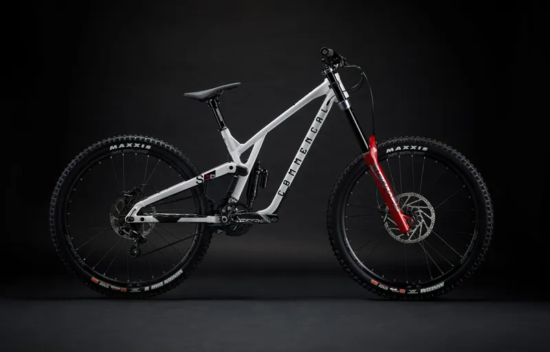 COMMENCAL SUPREME DH V5 XS PURE WHITE
