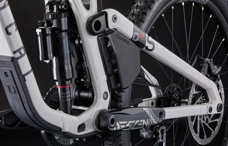 COMMENCAL SUPREME DH V5 XS PURE WHITE-2